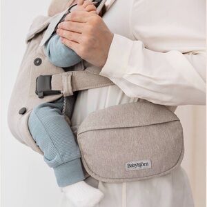 Baby Bjorn Zip Pocket Pouch Purse light beige